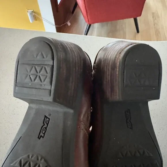 Teva Womens Foxy Ankle Boots Brown Leather Block Heels Almond Toe Side Zip 6 - Picture 7 of 8